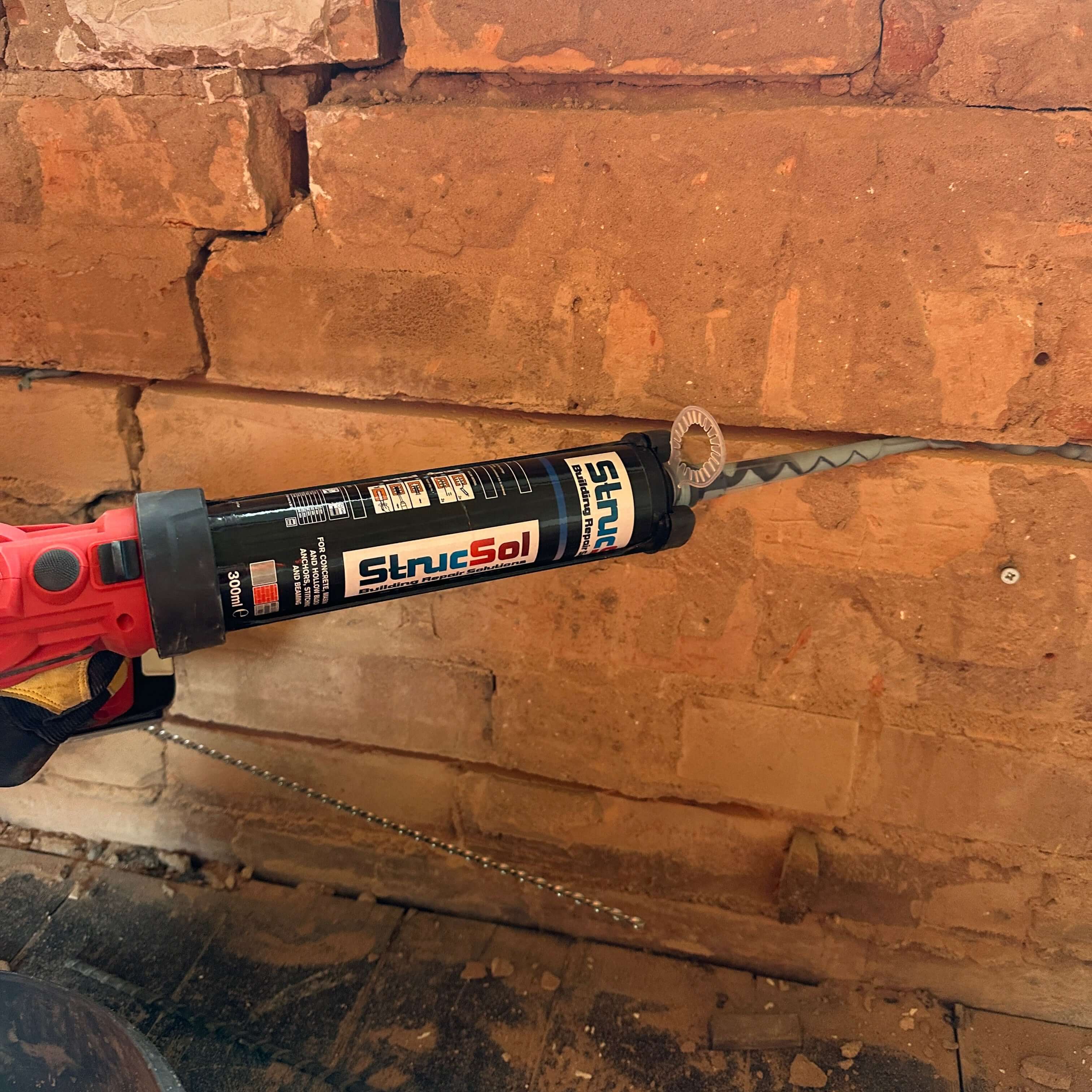 Strucsol EASF+ resin for anchor bonding and crack stitching or brickwork repair