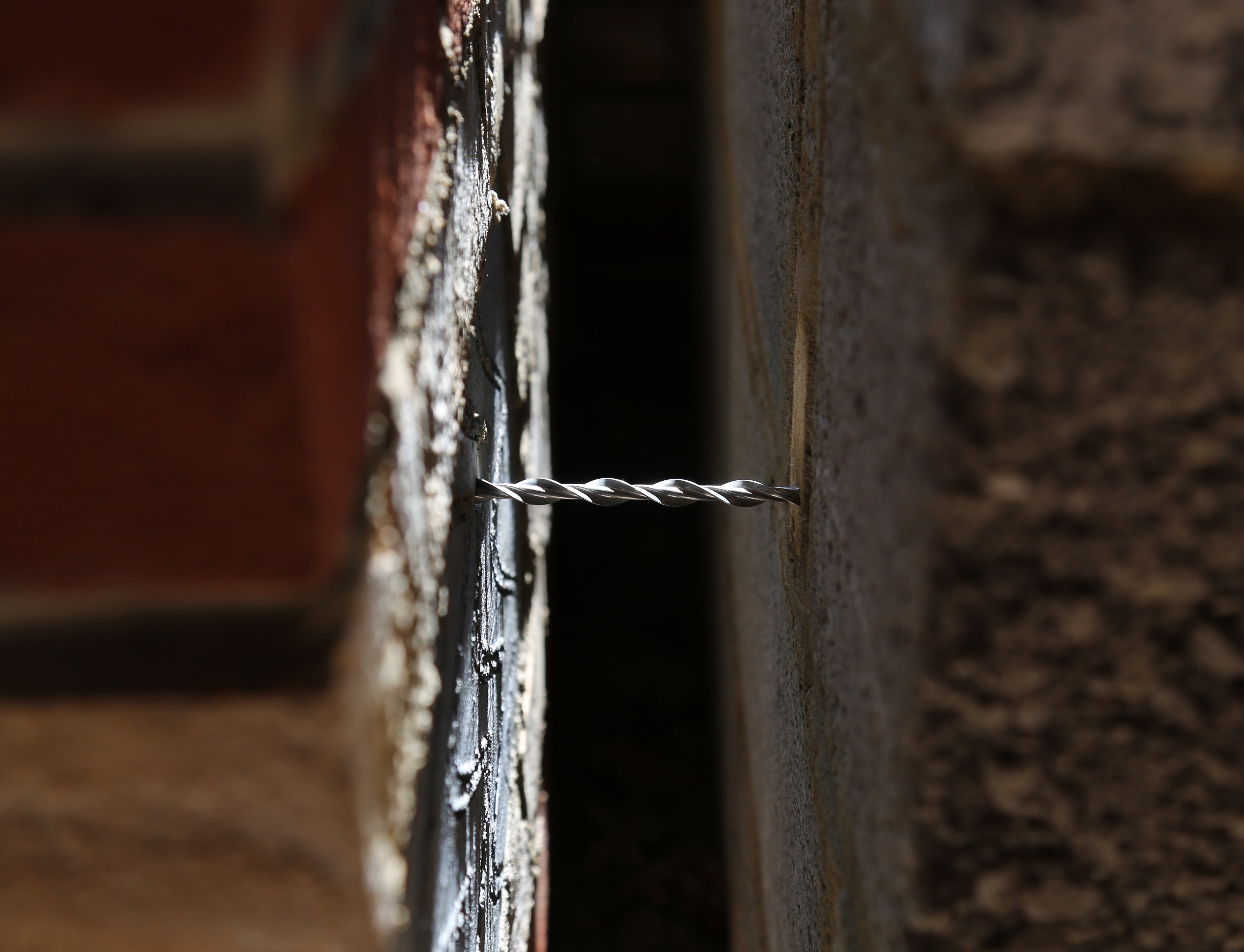 Wall see from above in a cavity wall