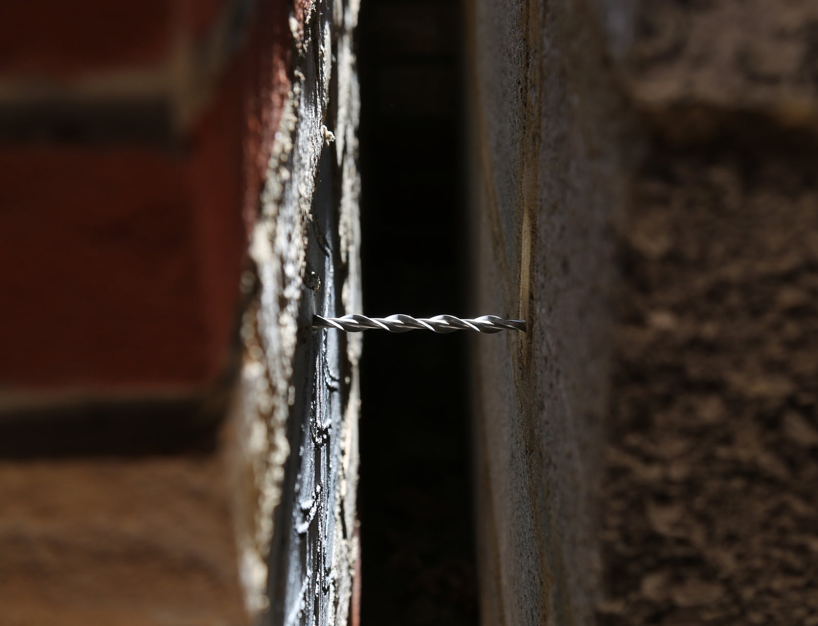 Wall see from above in a cavity wall