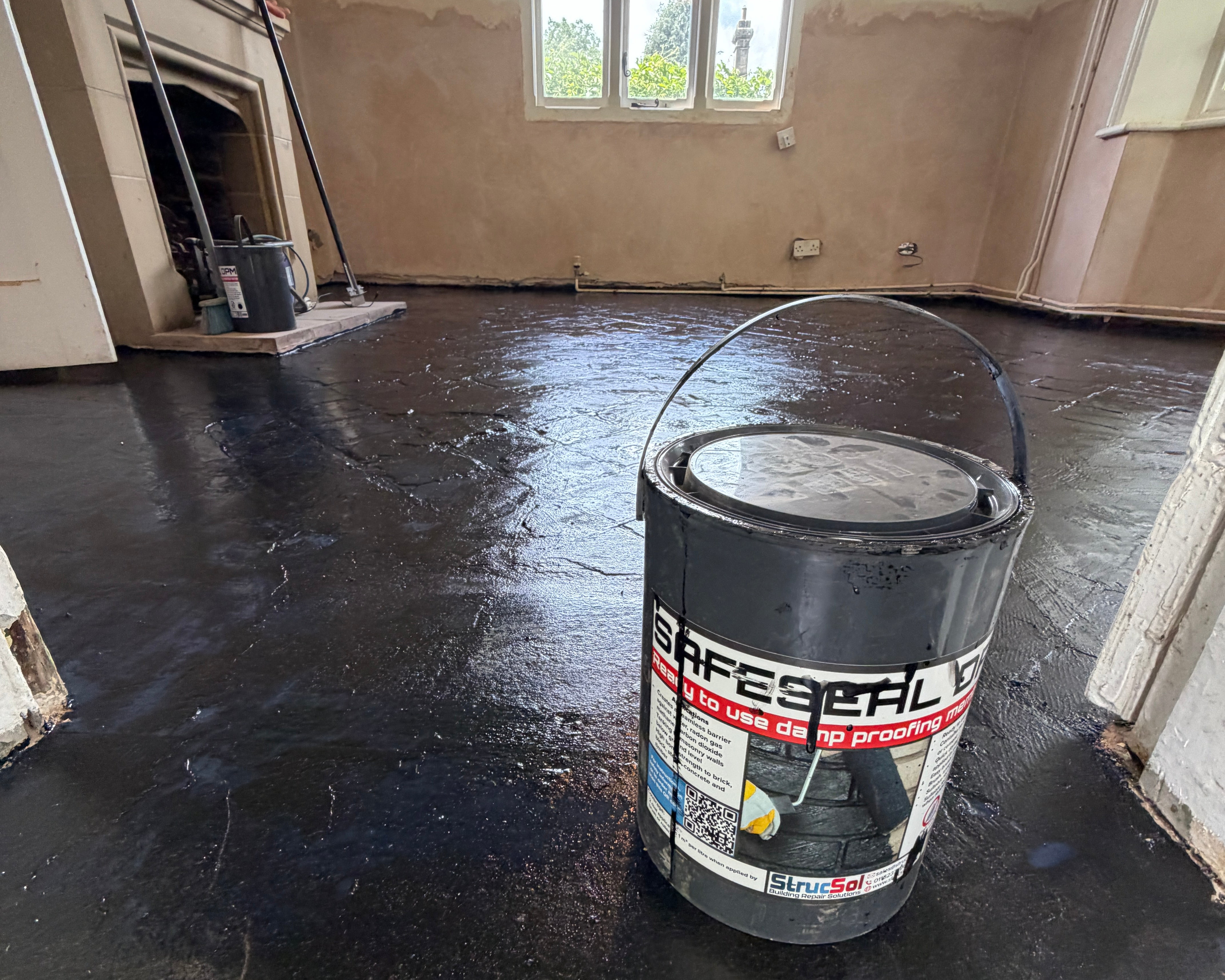 Liquid Damp Proof Membrane | Strucsol Safeseal Strucsol
