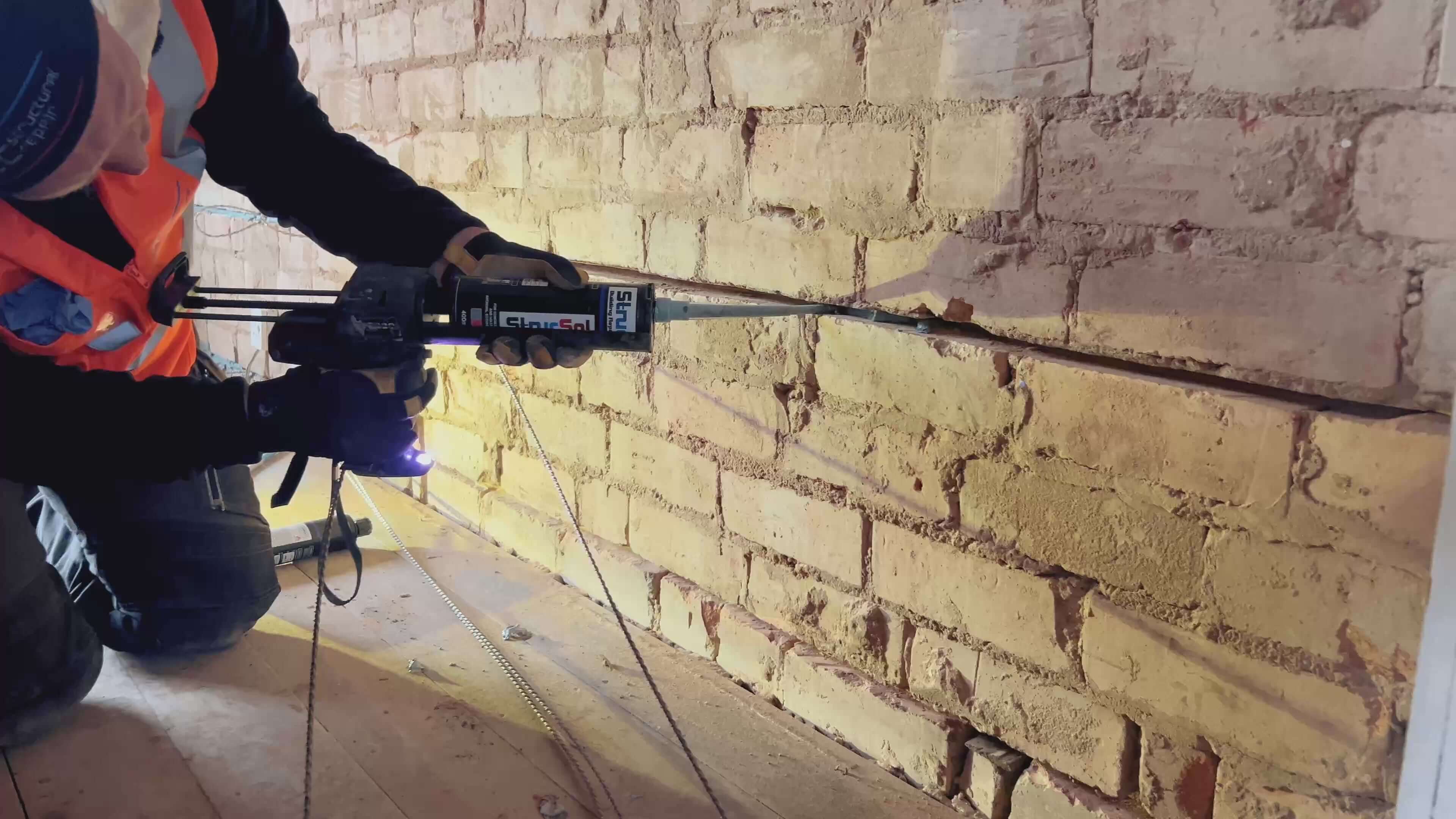 Strucsol EASF+ resin for anchor bonding and crack stitching or brickwork repair